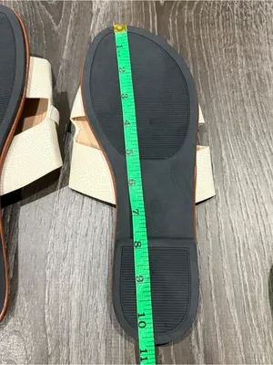 New in Bag Brown Sandals Size 10.5 thumbnail 3