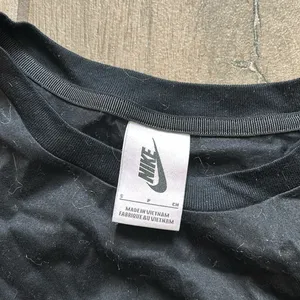 Nike black long sleeve shirt thumbnail 2