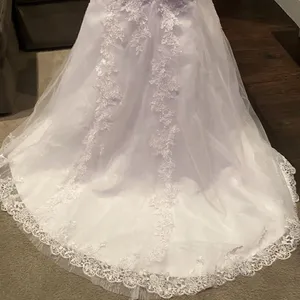 Gorgeous Mermaid Style Wedding Dress White Size 14 NWOT thumbnail 5