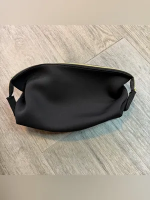 Tarte Black Neoprene Makeup Bag Pouch Gold Zipper Closure Travel Cosmetics thumbnail 2