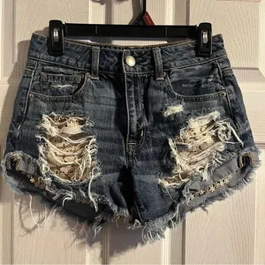 American Eagle High Rise Distressed Shorts Womens Size 2 Denim‎ Festival Party thumbnail 1