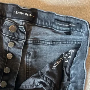 Denim Forum Aritzia The Arlo Hi-rise Straight Jean thumbnail 4