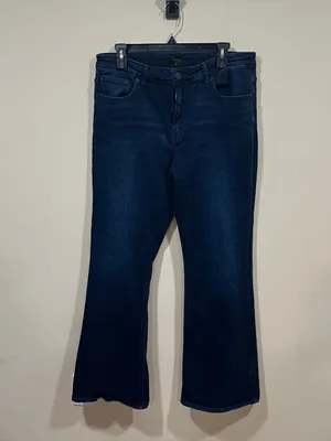 Quince dark wash bootcut jeans feature a high-rise waist five-pocket size32 EUC thumbnail 2