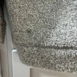 Lululemon So Sherpa Hooded Jacket Fleece‎ Heathered Silver Spoon Full Zip Size 6 thumbnail 6