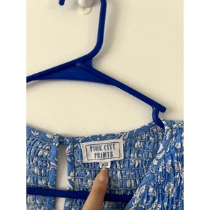 Pink City Prints Tuckernuck Blue Smocked Tiered Long Sleeve Dress Size XS thumbnail 3