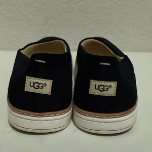 UGG Kammi Black Suede Slip-On Sneaker Ballet Flat Size 8.5 thumbnail 5