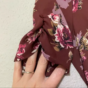 ASTR The Label Maroon Floral Wrap Front Mini Dress Womens XS Fall Boho Ruched thumbnail 4