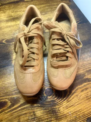 Time And Tru Brown Sneakers Size 10 thumbnail 2