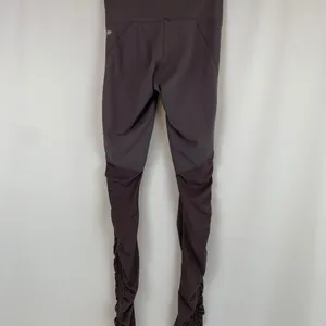 Fabletics‎ ruched leg athletic leggings thumbnail 3