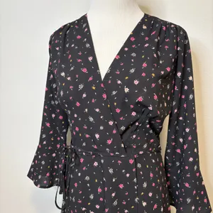 French Connection 71KPU - Bell‎ Sleeve Floral Casual Dress - Size 6 thumbnail 3