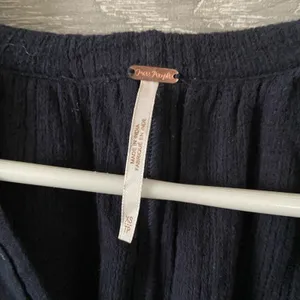 Free People Navy Blue Hooded Peasant‎ Blouse Eyelet Lace Tassel XS OB639387 thumbnail 2