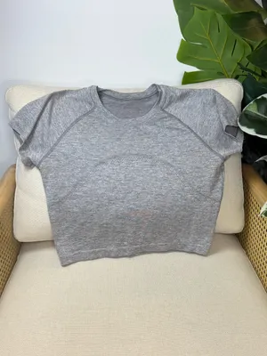 Lululemon Swiftly Tech Cropped Short-Sleeve Shirt 2.0 Size 8 thumbnail 3