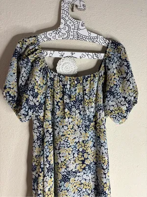 &merci Floral Midi Dress in Navy, Yellow, White thumbnail 4