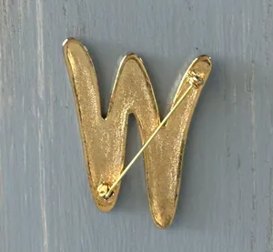 Awesome Vintage Brooch Initial M Or W Shiny Gold Tone Metal thumbnail 5