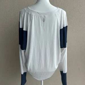 Free People Movement White and Navy Colorblock Longsleeve Shirt Size XL thumbnail 4