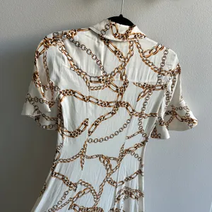 Anthropologie Maeve Short Sleeve Gold Chain Print Dress Size XXS thumbnail 9