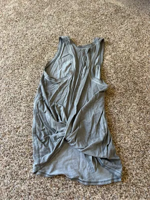Lululemon Gray Tie Tank Top thumbnail 6