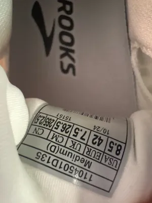Brooks Running Shoes thumbnail 8