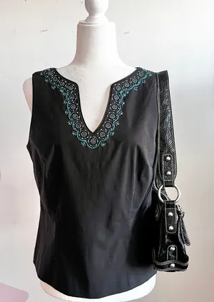 Vintage Ann Taylor Embroidered Tank Top‎ Y2K Cottagecore Retro Sz 8 thumbnail 1