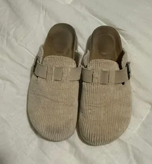 Cushionaire Buckle Sandal thumbnail 1