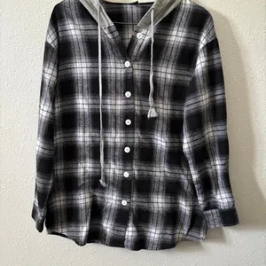 Unbranded Women's Black and Grey Sweatshirt thumbnail 1