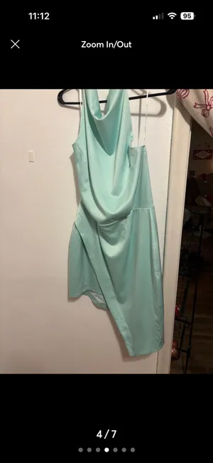 Elliatt Dress Midi Satin thumbnail 4