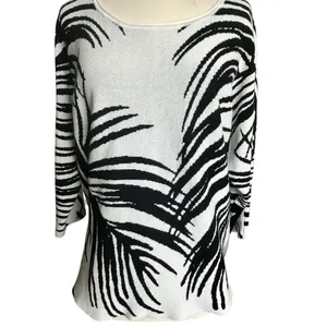Zebra Print Sweater Scoop Neck Large 3/4 Batwing Sleeve Lightweight Rounded‎ Hem thumbnail 2