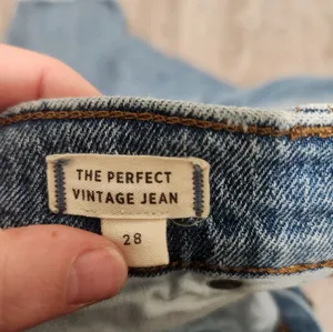 FLAWED Madewell Jeans Size 28 thumbnail 5