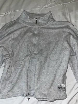 Calvin Klein Cropped Quarter-Zip Performance Women’s Pullover thumbnail 4