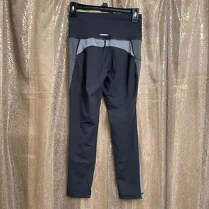 Aerie Chill Play Move Gray High Waisted Ankle Leggings Medium thumbnail 2