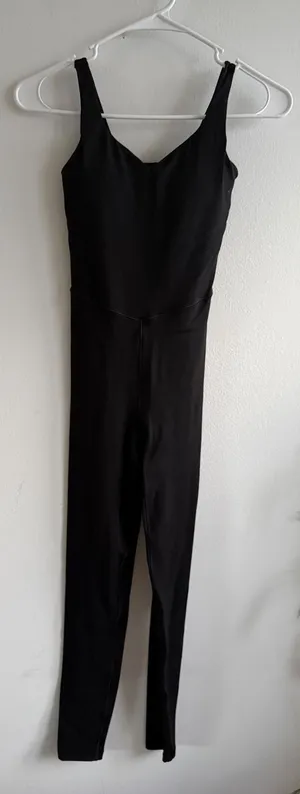OFFLINE by‎ Aerie Real Me Black V-Neck Activewear Jumpsuit Womens XS 3471 thumbnail 1