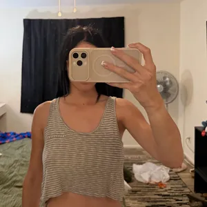 Crop Forever 21 Top thumbnail 1