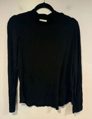 Black Mock‎ neck Maurice’s soft long sleeve thumbnail 1