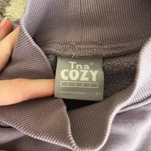 Aritzia Tna Mock Neck Sweatshirt thumbnail 11