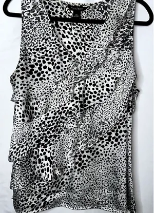 White House Black Market Womens Size XL Black White Leopard Print Ruffle Blouse thumbnail 1