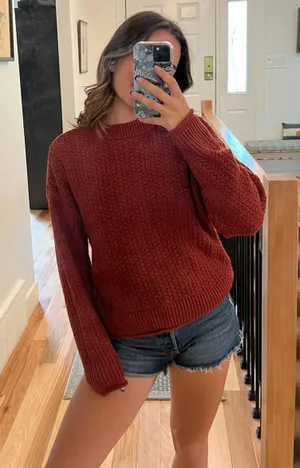 Universal Threads Sweater thumbnail 1
