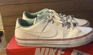 Nike Women's Nike court legacy white / fushia size 11.5 thumbnail 4