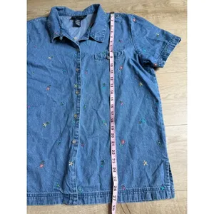 EUC Denim & Co short sleeve denim button up embroidered flowers 90s vintage sz L thumbnail 4
