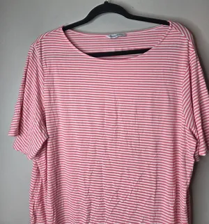Tommy Bahama Women’s Medium Pink White Stripe Short Sleeve Flowy Shirt thumbnail 1