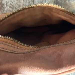 Vintage Fossil Sasha Crossbody‎ Bag Tan Cognac Pebbled Leather Brass Key thumbnail 14