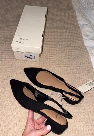 Black pointed toe flats thumbnail 1