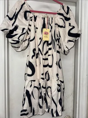 Entro dress with puff sleeves NWT thumbnail 1