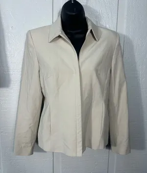 Kate Hill Petites Tan Zip Front Blazer Size 2P EUC thumbnail 1