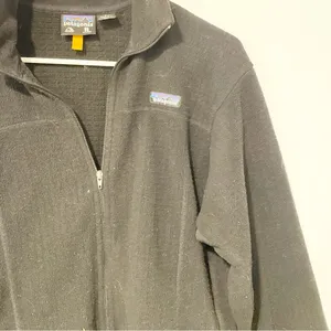 Patagonia Women’s Large Regulator Full Zip Up Fleece Jacket Polartec Black thumbnail 2