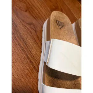 Reef Vista Hi Platform Sandals White‎ Vegan Leather Cork Slide Womens 9 Summer thumbnail 4