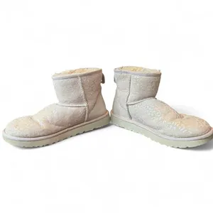 UGG Classic Mini Snow Leopard Metallic Boots Women’s 9 Sheepskin Lined Pink thumbnail 5
