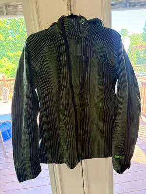 Burton women’s AK jacket thumbnail 1