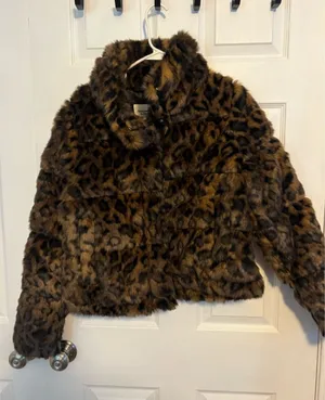 Abercrombie Mini Puffer Faux Fur Small NWT thumbnail 1