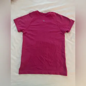 Lululemon, Sonic, pink swiftly tech size 2, sold out everywhere, worn once thumbnail 2