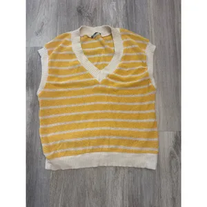 Zara Womens Oversized Yellow‎ White Striped Knit V-Neck Sweater Vest Size Medium thumbnail 2